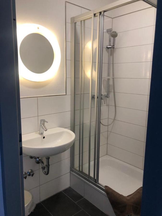 Pension Gaestehaus Kautz Karlsruhe Bagian luar foto