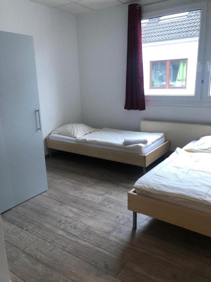 Pension Gaestehaus Kautz Karlsruhe Bagian luar foto
