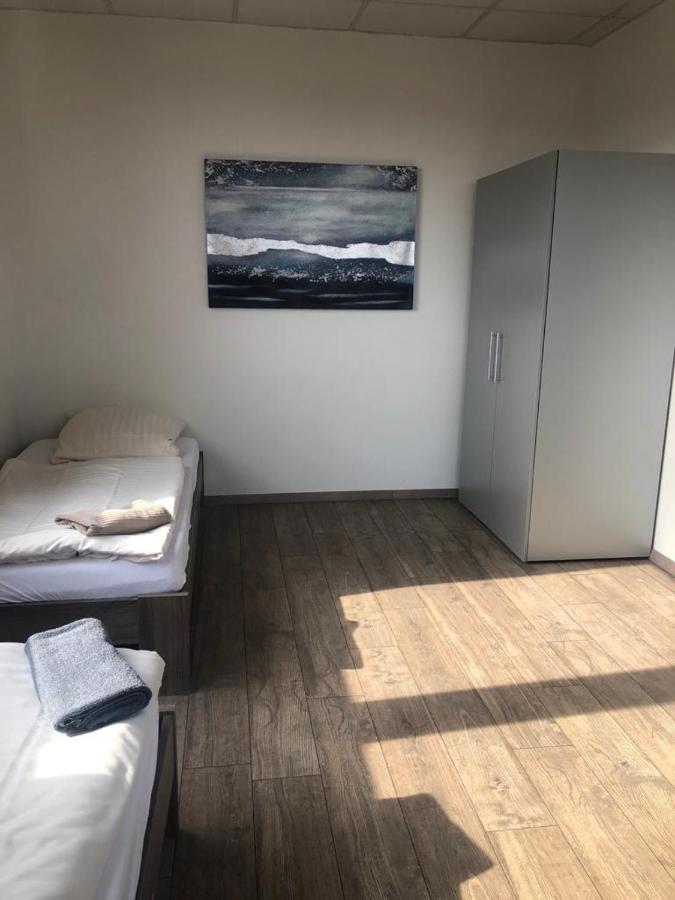 Pension Gaestehaus Kautz Karlsruhe Bagian luar foto