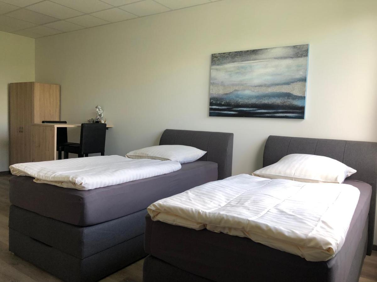 Pension Gaestehaus Kautz Karlsruhe Bagian luar foto
